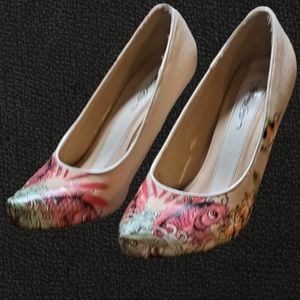Ed Hardy Koi heels size 7